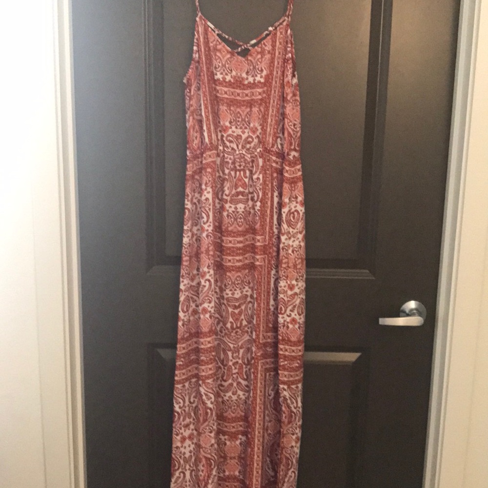 💰Beautiful maxi dress.